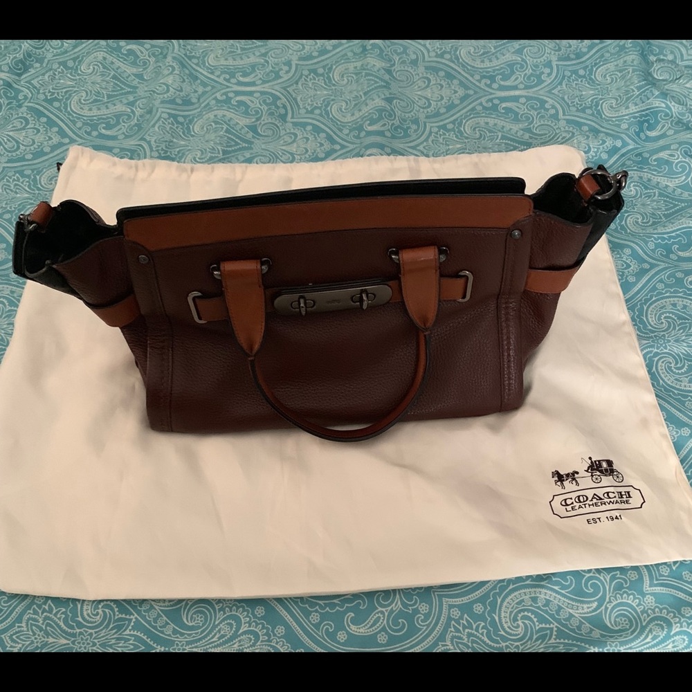 Authentic Coach 27” Swagger bag